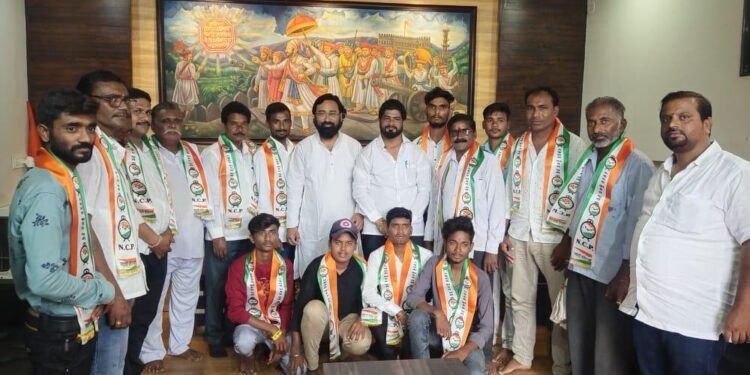 हिंगणघाट विधानसभा मतदारसंघातील अनेकांचा राष्ट्रवादी काँग्रेस पक्षात प्रवेश.