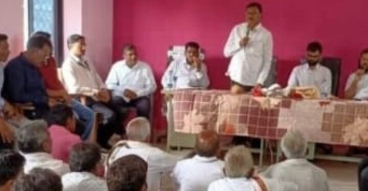 आमदार सुभाष धोटे यांनी घेतला गोंडपिपरीतील पुर परिस्थितीचा आढावा, अतिवृष्टीग्रस्थांना तातडीने नुकसान भरपाई देण्याचे अधिकाऱ्यांना दिले निर्देश.