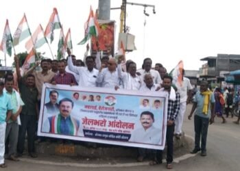 वाढती महागाई, बेरोजगारी, अग्नीपथ विरोधात राजुऱ्यात काँग्रेसचे जेलभरो आंदोलन.