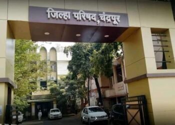 चंद्रपूर: गॅस्ट्रो सदृश्य परिस्थिती असलेल्या गावांमध्ये तात्काळ कार्यवाही करण्याच्या सीईओंच्या सुचना.