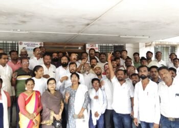 अतिवृष्टीमुळे नुकसान ग्रस्त शेतकऱ्यांसह मक्तेदार (भाडेतत्वावर) शेतकऱ्यांनाही आर्थिक अनुदान द्या, राष्ट्रवादी काँग्रेस पक्षाची मागणी.