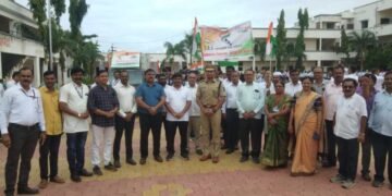 75 वे स्वातंत्र्याच्या अमृत महोत्सव निमित्त चोपड्यात प्रभात फेरीचे आयोजन.