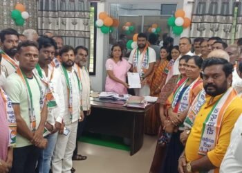 शेतकऱ्यांना प्रति हेक्टरी एक लाख रुपये मदत द्या – रमेशचंद्र बंग