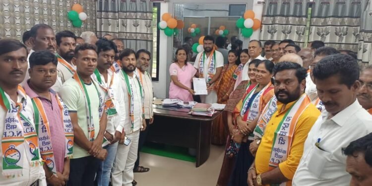 शेतकऱ्यांना प्रति हेक्टरी एक लाख रुपये मदत द्या – रमेशचंद्र बंग