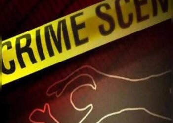 नाशिक मध्ये मोबाईल फोनच्या चार्जरच्या वायरने गळा आवळून पत्नीची निर्मम हत्या.