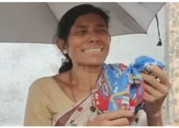 यवतमाळ स्वातंत्रदिनी जिल्हाधिकारी कार्यालयात येऊन महिलेचा आत्मदहनाचा प्रयत्न.