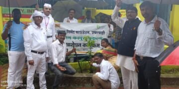 पचगाव येथे अंबुजा फाऊंडेशन उपरवाही यांचा संयुक्त उपक्रमाने उत्तम कापूस व वृक्ष रोपण कार्यक्रम चे आयोजन.