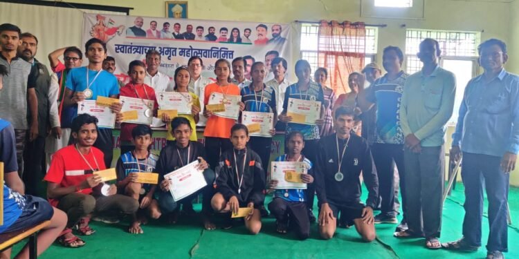 बेटाळा- चौगाण फाटा येथे स्वातंत्र्याच्या अमृतमहोत्सवा निमित्त भाजयुमोच्या वतीने भव्य दौड स्पर्धा.