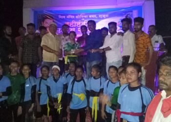 गोकुळाष्टमी निमित्य राजुरा येथे सोनिया नगर वार्ड येथील नागरिकाचा वतीने दहीहंडी उत्सव साजरा.