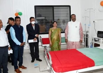 ग्रामीण रुग्णालयात अत्याधुनिक उपकरणांसाठी निधी उपलब्ध करून देणार – मंत्री सुधीर मुनगंटीवार