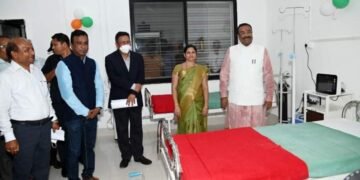 ग्रामीण रुग्णालयात अत्याधुनिक उपकरणांसाठी निधी उपलब्ध करून देणार – मंत्री सुधीर मुनगंटीवार