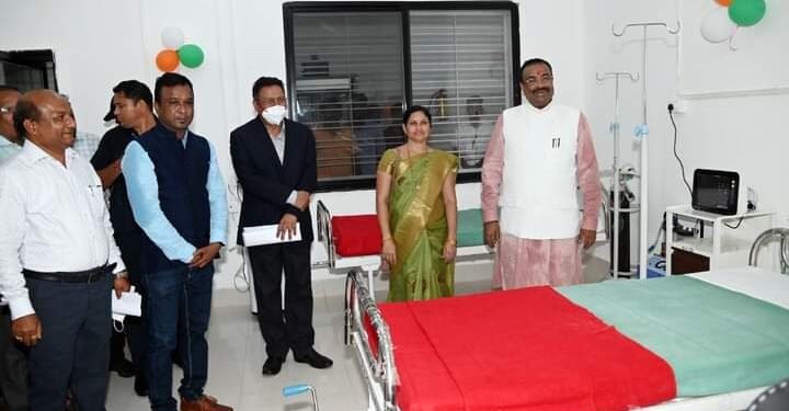 ग्रामीण रुग्णालयात अत्याधुनिक उपकरणांसाठी निधी उपलब्ध करून देणार – मंत्री सुधीर मुनगंटीवार