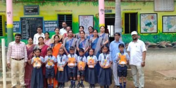 सतीश धोटे यांच्या वाढदिवसानिमित्त शैक्षणिक साहित्याचे वाटप.