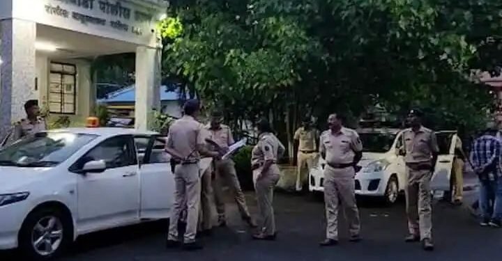 नाशिक शहरात वाढता क्राईम ग्राप, बंदुकीच्या धाकावर तब्बल 27 किलो चांदी लंपास.