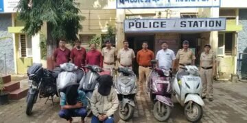 नाशिक शहरात दुचाकीचोरीच्या वाढत्या घटना, चोऱ्यांना आळा घालण्यासाठी पोलिस आयुक्त जयंत नाईकनवरे निर्देश.