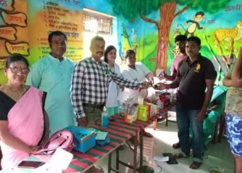 विहिरगाव येथे मोफत आरोग्य शिबिर संपन्न. गावासाठी काही देने आहे हे प्रत्येकाचे कर्तव्य: प्रमोद लहुजी साळवे