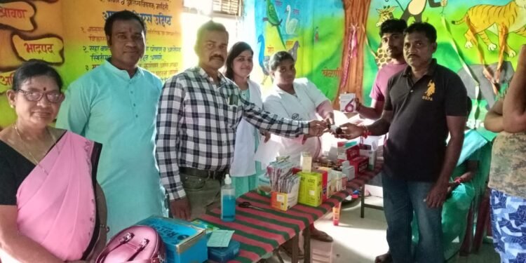 विहिरगाव येथे मोफत आरोग्य शिबिर संपन्न. गावासाठी काही देने आहे हे प्रत्येकाचे कर्तव्य: प्रमोद लहुजी साळवे