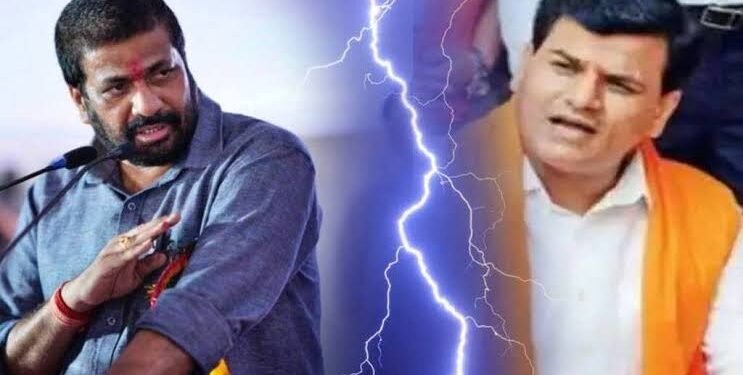 आम्ही बायकोला नाचवणाऱ्यांपैकी नाहीत, ‘अबे हरामखोराची औलाद, आम्ही जर गुवाहटीला गेलो नसतो तर तू मंत्रिपदाच्या शर्यतीत नसता. तू आता मंत्रिपदाच्या शर्यतीत रांग लावून आहे, आमदार कडू यांनी जीभ घसरली.