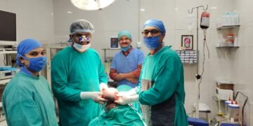 हिंगणघाट शहरात जटील अशी गुंतागुंतीची प्लास्टिक सर्जरी संपन्न, हिंगणघाटचे प्रसिध्द प्लास्टिक सर्जन डॉ. चैतन्य रामटेके याच सर्विकडे कौतुक.