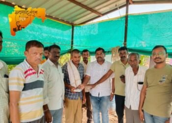 तोहोगाव सहिल वाघाडेच्या कूटूंबीयांना भाजपा यूवक पदाधिकाऱ्यांकडून आर्थिक मदत.