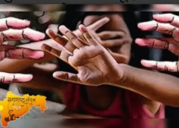 स्वातंत्र दिनी आदिवासी अल्पवयीन मुलीवर झालेल्या सामूहिक बलात्काराने महाराष्ट्र हादरला.
