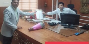 बि.एड, डी.एड विघार्थाना शासकीय व निमशासकीय शाळा व संस्थेमधे सामावून घेण्यात यावे, वर्धा जिल्हा विकास आघाङीचे अध्यक्ष डॉ उमेश वावरे वैज्ञानिक याची मागणी.