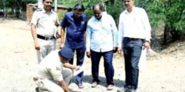 गडचिरोली जिल्हात काय झालं अस की पोलिसाला आपल्याच पोलिस सहकाऱ्यावर करावा लागला गोळीबार.