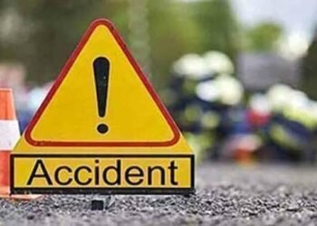 अहमदनगर महापालिकेच्या वाहनाने दुचाकीला दिलेल्या धडकेत दुचाकीस्वाराचा जागीच ठार.