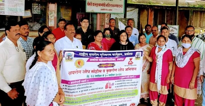 अकोला जिल्हात क्षयरुग्ण व कुष्ठरुग्ण शोध मोहिमेचा शुभारंभ.