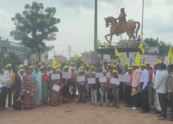 व्ही.जी.इन.टी, एस.बी.सी, ओबीसीच्या मुलांसाठी हक्काच्या 72 वसतिगृहासाठी अनेक जिल्ह्यात आंदोलन.