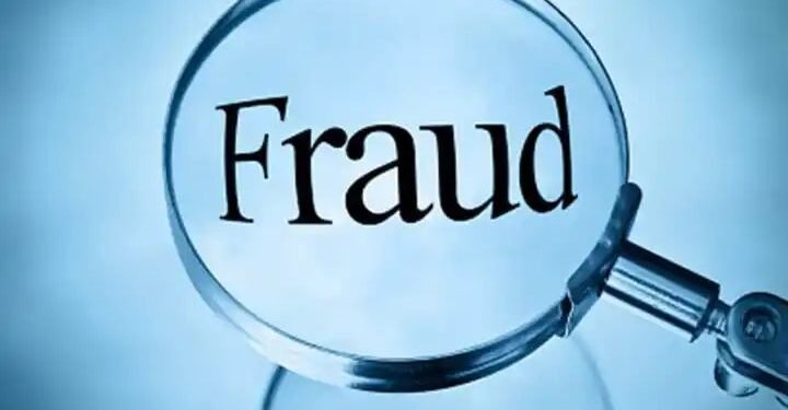 नाशिक: स्वस्तात कार देण्याचे आमिष दाखवून दोघांना लाखों रुपयांनी फसवल.