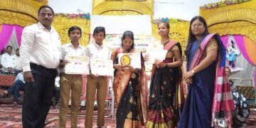 खापा येथे शिक्षक दिन साजरा, स्वातंञ्याचा अमृत महोत्सवानिमित्त विविध स्पर्धेचे आयोजन, नगर पालिके तर्फे विजयी स्पर्धकांना बक्षिसांचे वितरण.