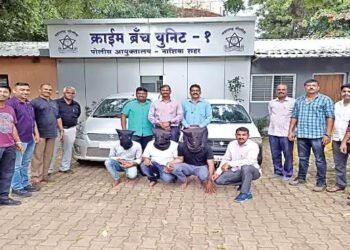 नाशिक: दोघांचे अपहरण करीत त्यांच्याकडील रोकड व सोन्याचे दागिने लुटणार्‍या टोळीला गुन्हे शाखेने  ठोकल्या बेळ्या.