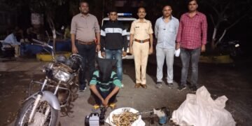 समुद्रपुर : पोलीसांनी चोरी व घरफोडीचे 3 गुन्हे आणले उघडकीस. आरोपींना ठोकल्या बेड्या.