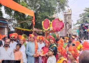 संगमनेर मध्ये लाडक्या गणपती बाप्पाला भावपूर्ण निरोप. अनेकांनी लावली हजेरी.