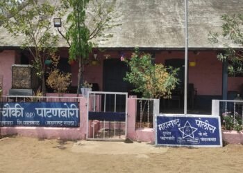 पाटणबोरी येथे पोलीस स्टेशनची निर्मिती करिता सचिन पत्रकार यांचे उपमुख्यमंत्री यांना निवेदन.