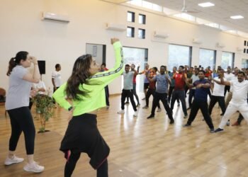 पुणे: पोलीस अधिकारी व कर्मचारी यांच्या मानसिक व शारीरीक तंदुरुस्तीसाठी झुंबा प्रशिक्षणाचे आयोजन.