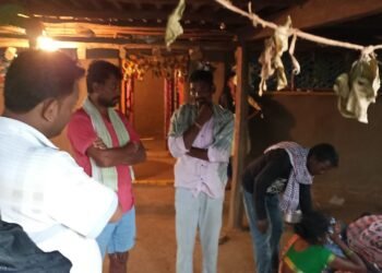 जि.प.माजी अध्यक्ष अजय कंकडालवार यांनी आत्राम कुटुंबाला सांत्वन भेट देत केली आर्थिक मदत..!!