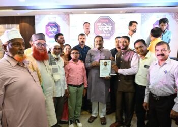 नवभारत ग्रुप तर्फे शेख जुम्मन रिझवी यांना शेतकरी मित्र कोरोना योद्धा आणि  मराठी अस्मिता पुरस्कार २०२२ ने सन्मानित.