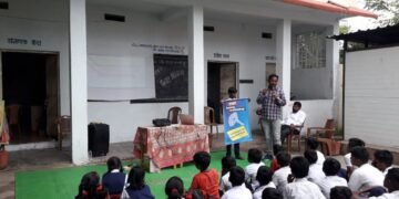 जनता हायस्कूल (डेपो शाखा) बल्लारपूर मधे चाइल्ड ट्रॅफिकिंगच्या बाबतीत मार्गदर्शन.