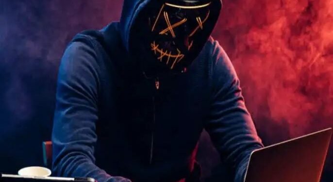 नाशिक महापालिकेचे आरोग्य अधिकारी याचे इंस्टाग्राम अकाउंट हॅक करून त्यावरून फ्रेंड लिस्ट मधील व्यक्तींकडून पैसे मागण्याचा प्रकार.