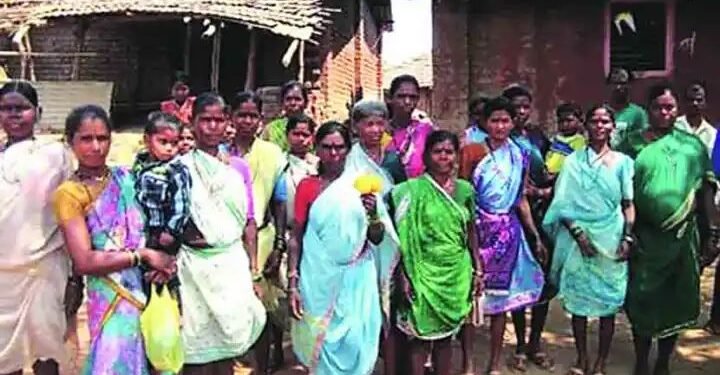 महाराष्ट्रातील कातकरी समाजाचे कोणतेही अस्तित्व नाही, अस्तित्व सिद्ध करण्यासाठी धोरण ठरवा.