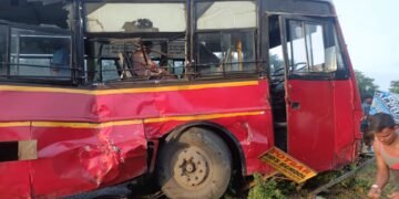 नागपूर: बस आणि ट्रकचा अपघात, अपघातामध्ये सिटी बस चालकाचा मृत्यू.