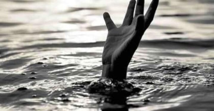 गोंडपिपारी: बैल धुवायला गेलेला शेतकरी पाण्याच्या प्रवाहात गेला वाहुन, तारसा खुर्द नाल्या जवळील घटना.