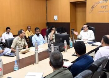 चंद्रपूर: धम्मचक्र अनुप्रवर्तन दिनाच्या नियोजनाचा चंद्रपूर जिल्हाधिकाऱ्याकडून आढावा.