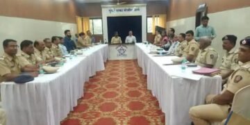 नाशिक शहरात मोठ्या प्रमाणात वाहतूक कोंडी, वाहतूक सुरळीत होणे करता पोलीस आयुक्त यांची बैठक.