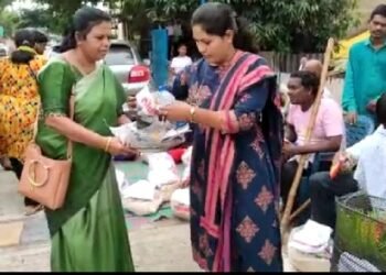 बल्लारपूर: दिव्यांगों, जरूरतमंद लोगों को तृप्त कर मनाया श्राध्द, राशन किट जीवनावश्यक सामग्री का हुआ वितरण.