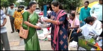 बल्लारपूर: दिव्यांगों, जरूरतमंद लोगों को तृप्त कर मनाया श्राध्द, राशन किट जीवनावश्यक सामग्री का हुआ वितरण.