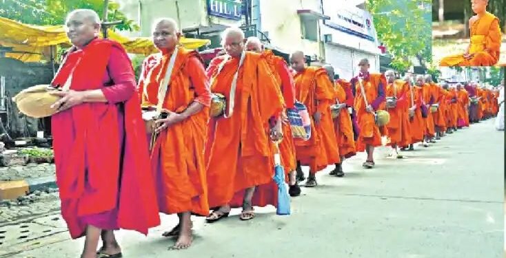 नाशिक: समता सैनिक दल व भारतीय बौद्ध महासभा यांच्या वतीने महाबौद्ध धम्म मेळावा आणि महाश्रामनेर शिबिराचे आयोजन.