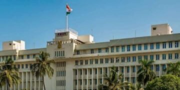 ठाणे महानगर पालिकेच्या आयुक्तपदी       अभिजित बांगर तर नवी मुंबई महानगर पालिकेच्या आयुक्तपदी राजेश नार्वेकर यांची नियुक्ती.